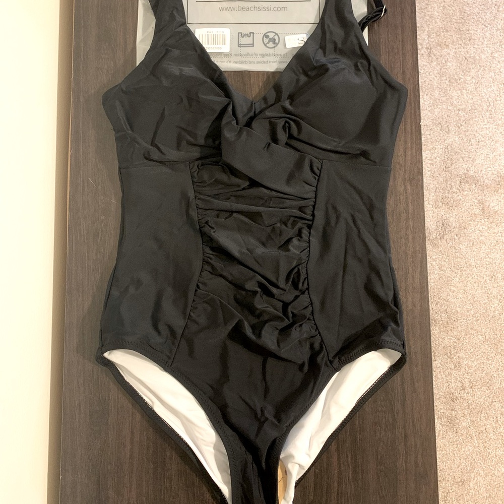 Women’s S, Beach Sissi, black one piece swimsuit